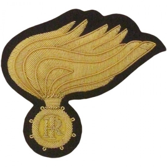 Legend Wings Toppa Ricamata Royal Crest Hyrule Con Filo Oro - Termoadesiva, 10x6 Cm
