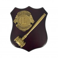 CREST CON MARTELLO E STEMMA DORATO LIONS CLUB INTERNATIONAL